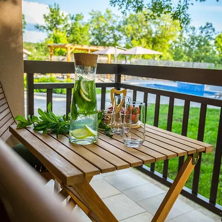 Holiday 'old Oak' - With Pool, Garden With Fresh Vegetables And Private Forrest! Villa Imotski